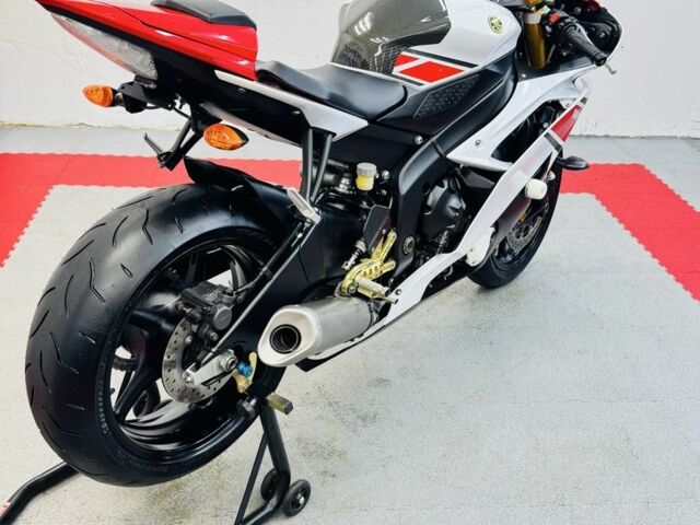 Ямаха Р6, объемом двигателя 0.6 л и пробегом 0 тыс. км за 10000 $, фото 3 на Automoto.ua