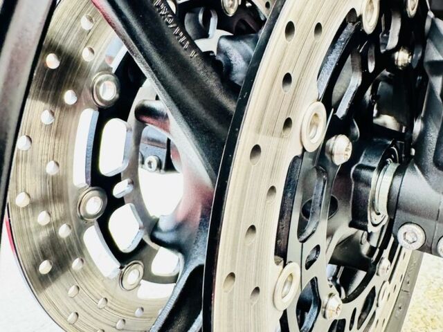 Ямаха Р6, объемом двигателя 0.6 л и пробегом 0 тыс. км за 10000 $, фото 9 на Automoto.ua