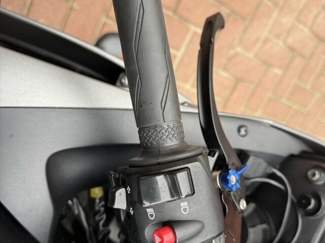 Ямаха Р6, объемом двигателя 0.6 л и пробегом 0 тыс. км за 9000 $, фото 10 на Automoto.ua