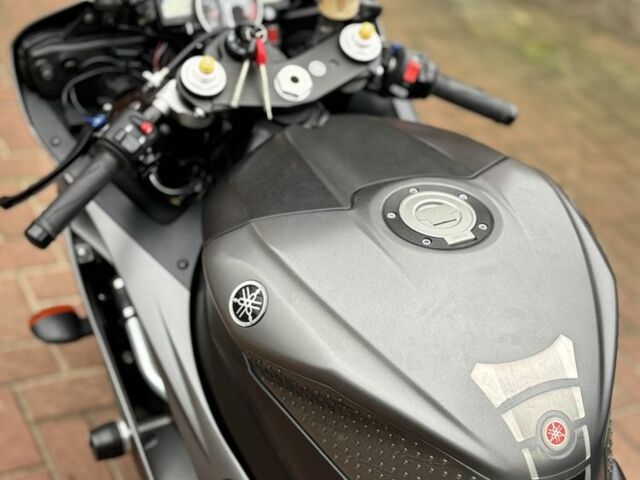 Ямаха Р6, объемом двигателя 0.6 л и пробегом 0 тыс. км за 9000 $, фото 9 на Automoto.ua