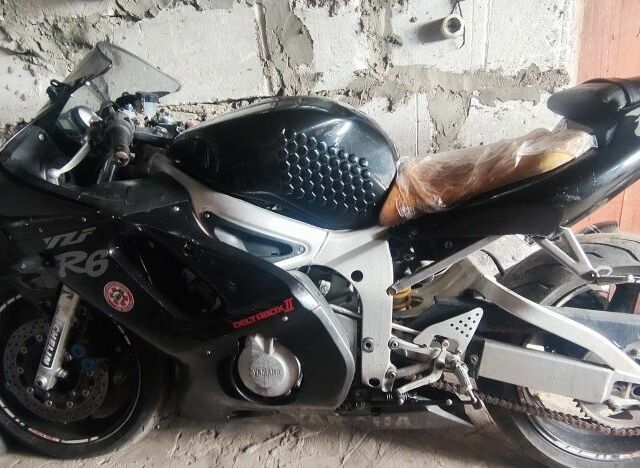 Ямаха R6, об'ємом двигуна 0.6 л та пробігом 0 тис. км за 1000 $, фото 2 на Automoto.ua