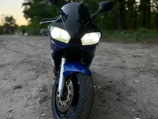 Ямаха R6, об'ємом двигуна 0.6 л та пробігом 0 тис. км за 4200 $, фото 3 на Automoto.ua