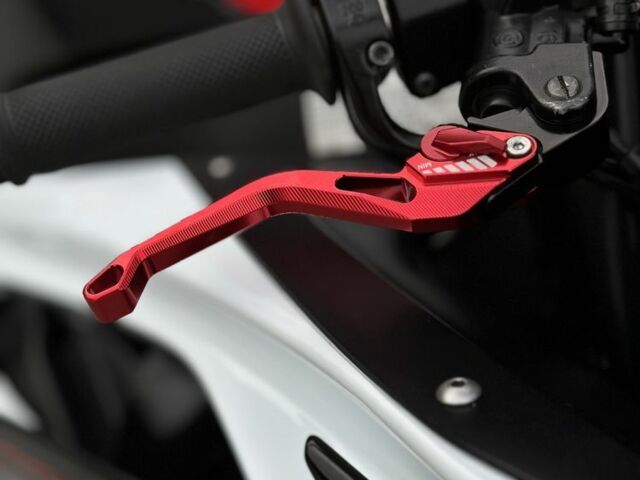 Ямаха Р6, объемом двигателя 0.6 л и пробегом 0 тыс. км за 4499 $, фото 4 на Automoto.ua