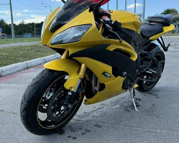 Желтый Ямаха Р6, объемом двигателя 0.6 л и пробегом 16 тыс. км за 7300 $, фото 2 на Automoto.ua