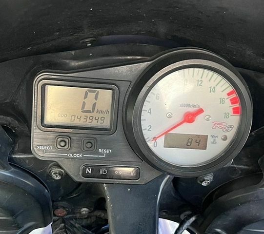 Синий Ямаха Р6, объемом двигателя 0.6 л и пробегом 44 тыс. км за 3900 $, фото 12 на Automoto.ua