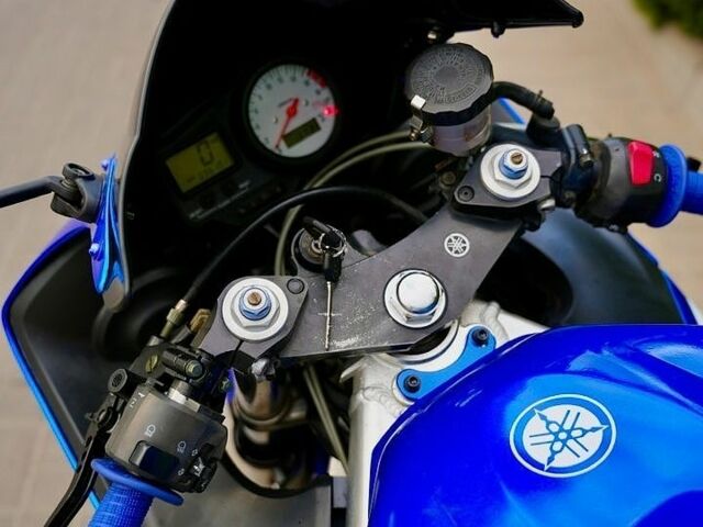 Синій Ямаха R6, об'ємом двигуна 0.6 л та пробігом 58 тис. км за 3200 $, фото 7 на Automoto.ua