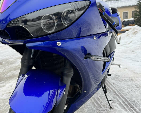 Синий Ямаха Р6, объемом двигателя 0.6 л и пробегом 35 тыс. км за 5900 $, фото 3 на Automoto.ua