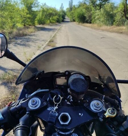 Синій Ямаха R6, об'ємом двигуна 0.6 л та пробігом 56 тис. км за 2000 $, фото 7 на Automoto.ua