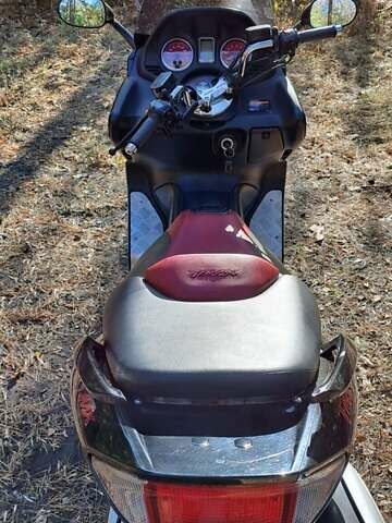 Чорний Ямаха T-max, об'ємом двигуна 0.5 л та пробігом 26 тис. км за 4100 $, фото 2 на Automoto.ua