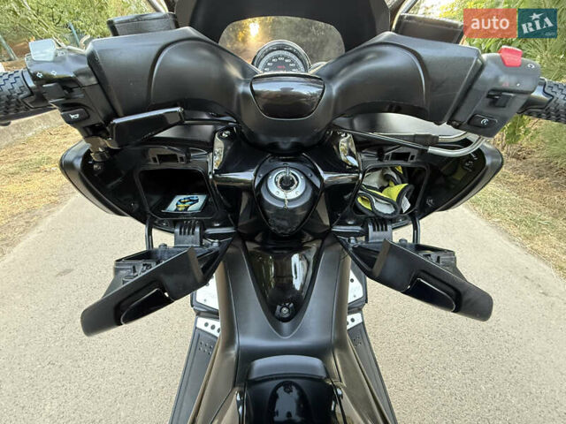 Черный Ямаха Т-макс, объемом двигателя 0.5 л и пробегом 19 тыс. км за 5999 $, фото 39 на Automoto.ua
