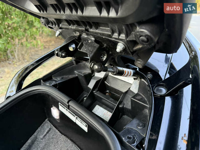Черный Ямаха Т-макс, объемом двигателя 0.5 л и пробегом 19 тыс. км за 5999 $, фото 45 на Automoto.ua