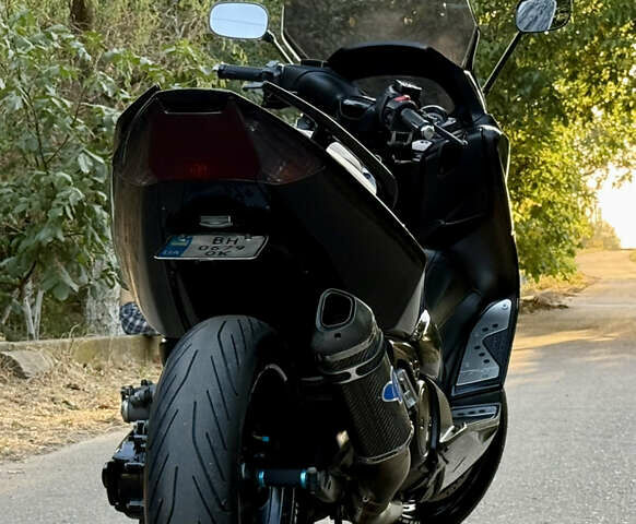 Черный Ямаха Т-макс, объемом двигателя 0.5 л и пробегом 19 тыс. км за 5999 $, фото 26 на Automoto.ua