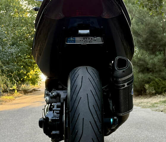 Черный Ямаха Т-макс, объемом двигателя 0.5 л и пробегом 19 тыс. км за 5999 $, фото 30 на Automoto.ua