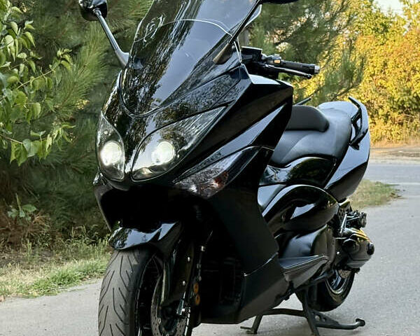 Черный Ямаха Т-макс, объемом двигателя 0.5 л и пробегом 19 тыс. км за 5999 $, фото 5 на Automoto.ua