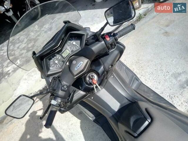 Чорний Ямаха T-max, об'ємом двигуна 0.53 л та пробігом 58 тис. км за 9000 $, фото 3 на Automoto.ua