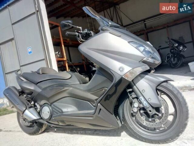 Чорний Ямаха T-max, об'ємом двигуна 0.53 л та пробігом 58 тис. км за 9000 $, фото 1 на Automoto.ua