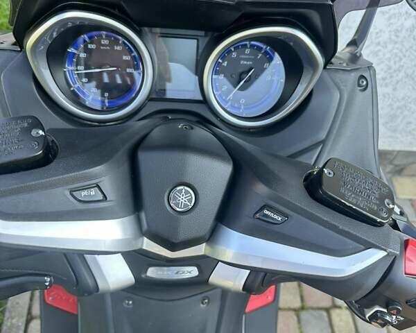 Чорний Ямаха T-max, об'ємом двигуна 0.53 л та пробігом 12 тис. км за 6164 $, фото 6 на Automoto.ua