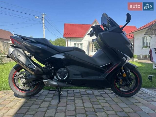 Чорний Ямаха T-max, об'ємом двигуна 0.53 л та пробігом 12 тис. км за 6164 $, фото 2 на Automoto.ua