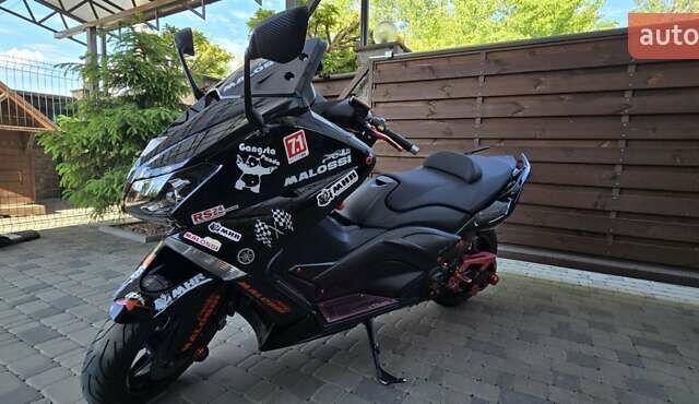 Черный Ямаха Т-макс, объемом двигателя 0.53 л и пробегом 13 тыс. км за 8450 $, фото 1 на Automoto.ua