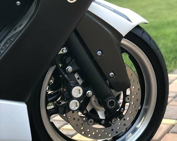 Ямаха Т-макс, объемом двигателя 0 л и пробегом 41 тыс. км за 4850 $, фото 18 на Automoto.ua