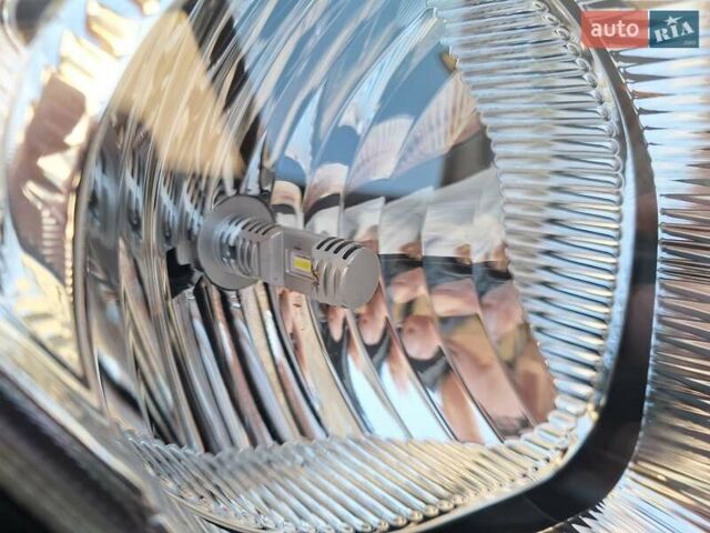 Ямаха Т-макс, объемом двигателя 0.5 л и пробегом 60 тыс. км за 6500 $, фото 29 на Automoto.ua