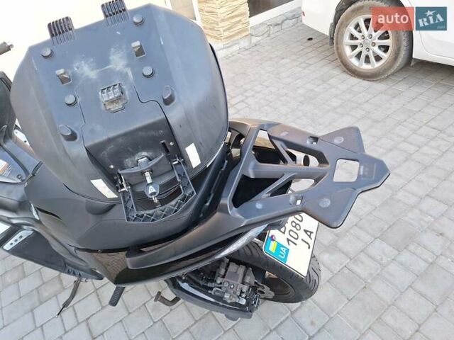 Ямаха Т-макс, объемом двигателя 0.5 л и пробегом 60 тыс. км за 6500 $, фото 23 на Automoto.ua