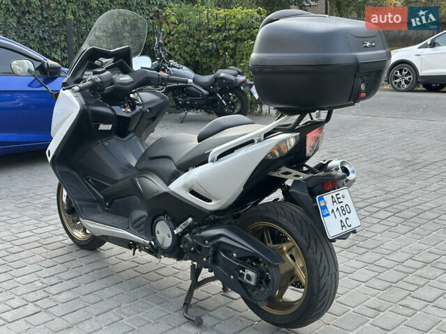 Ямаха T-max, об'ємом двигуна 0.53 л та пробігом 12 тис. км за 6900 $, фото 3 на Automoto.ua