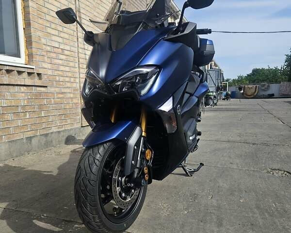 Ямаха T-max, об'ємом двигуна 0 л та пробігом 4 тис. км за 13200 $, фото 5 на Automoto.ua