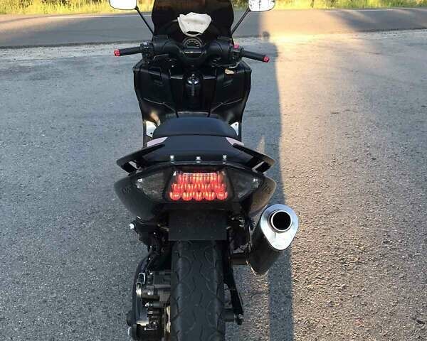 Ямаха Т-макс, объемом двигателя 0 л и пробегом 31 тыс. км за 4300 $, фото 7 на Automoto.ua