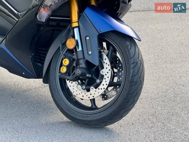 Синій Ямаха T-max, об'ємом двигуна 0.53 л та пробігом 6 тис. км за 9999 $, фото 19 на Automoto.ua