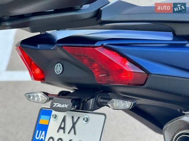 Синій Ямаха T-max, об'ємом двигуна 0.53 л та пробігом 6 тис. км за 9999 $, фото 16 на Automoto.ua