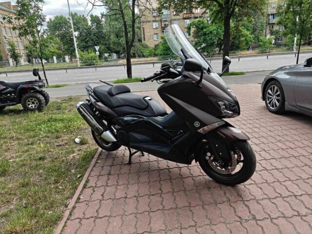 Ямаха ТМАКС, объемом двигателя 0.53 л и пробегом 0 тыс. км за 7400 $, фото 1 на Automoto.ua