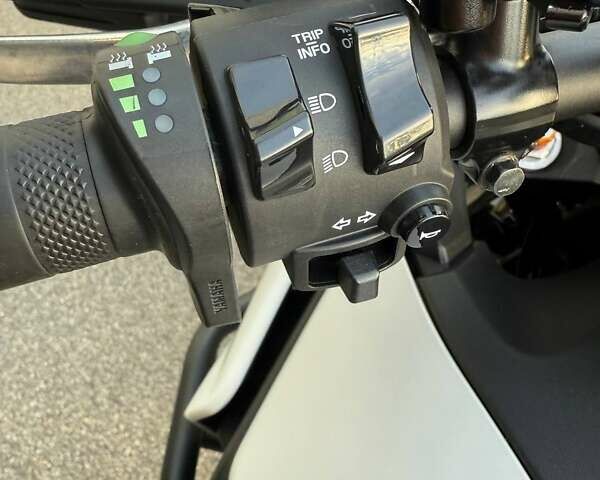 Белый Ямаха TRACER, объемом двигателя 0.69 л и пробегом 18 тыс. км за 10700 $, фото 11 на Automoto.ua