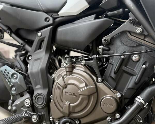 Белый Ямаха TRACER, объемом двигателя 0.69 л и пробегом 32 тыс. км за 8300 $, фото 2 на Automoto.ua