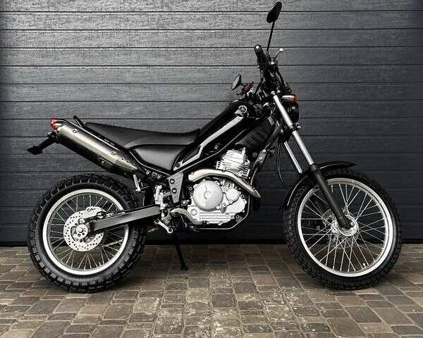 Черный Ямаха Трикер, объемом двигателя 0.25 л и пробегом 1 тыс. км за 4000 $, фото 1 на Automoto.ua