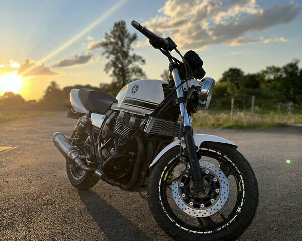 Белый Ямаха ХЖР, объемом двигателя 0.4 л и пробегом 50 тыс. км за 3100 $, фото 2 на Automoto.ua