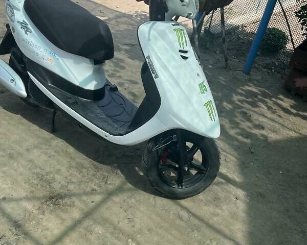 Белый Ямаха  Jog SA 39 ZR, объемом двигателя 0 л и пробегом 12 тыс. км за 700 $, фото 1 на Automoto.ua