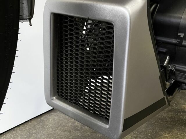 Ямаха Bolt, объемом двигателя 0.95 л и пробегом 0 тыс. км за 9900 $, фото 4 на Automoto.ua