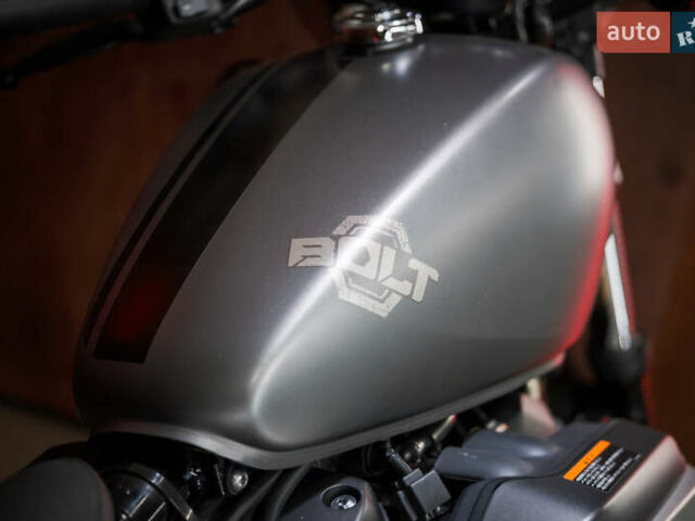 Ямаха Bolt, объемом двигателя 0.95 л и пробегом 27 тыс. км за 10000 $, фото 8 на Automoto.ua