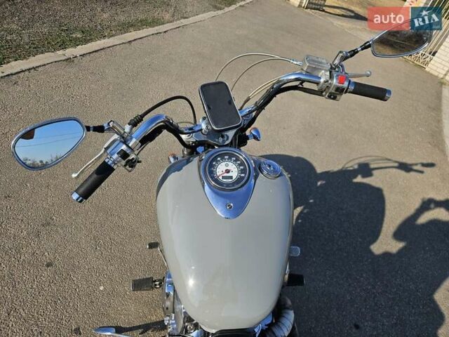 Серый Ямаха Drag Star 1100, объемом двигателя 1.1 л и пробегом 43 тыс. км за 6000 $, фото 4 на Automoto.ua