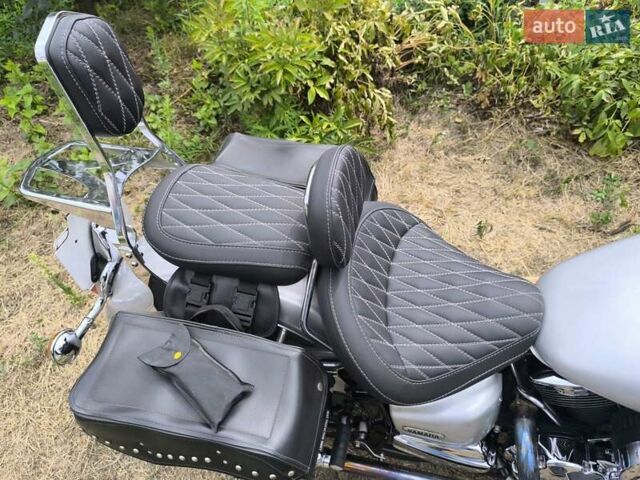 Сірий Ямаха Drag Star 1100, об'ємом двигуна 1.06 л та пробігом 31 тис. км за 6200 $, фото 4 на Automoto.ua