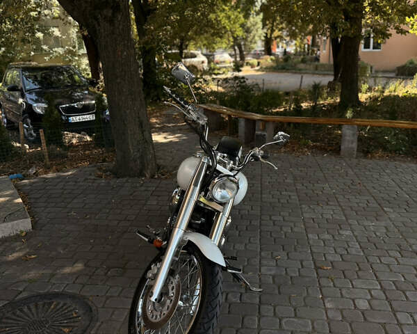 Белый Ямаха Drag Star 400, объемом двигателя 0.4 л и пробегом 34 тыс. км за 3700 $, фото 16 на Automoto.ua