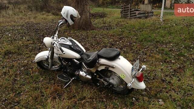 Белый Ямаха Drag Star 400, объемом двигателя 0.4 л и пробегом 30 тыс. км за 3800 $, фото 7 на Automoto.ua