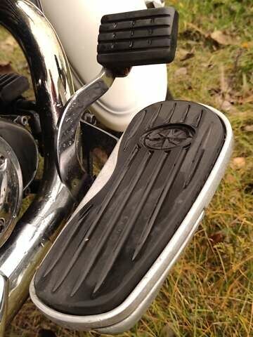 Белый Ямаха Drag Star 400, объемом двигателя 0.4 л и пробегом 30 тыс. км за 3800 $, фото 36 на Automoto.ua