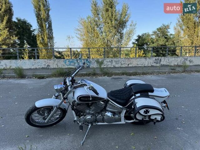Белый Ямаха Drag Star 400, объемом двигателя 0.4 л и пробегом 48 тыс. км за 3100 $, фото 7 на Automoto.ua