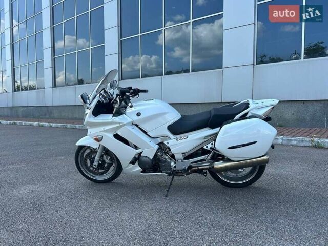 Белый Ямаха FJR 1300, объемом двигателя 1.3 л и пробегом 96 тыс. км за 6500 $, фото 5 на Automoto.ua