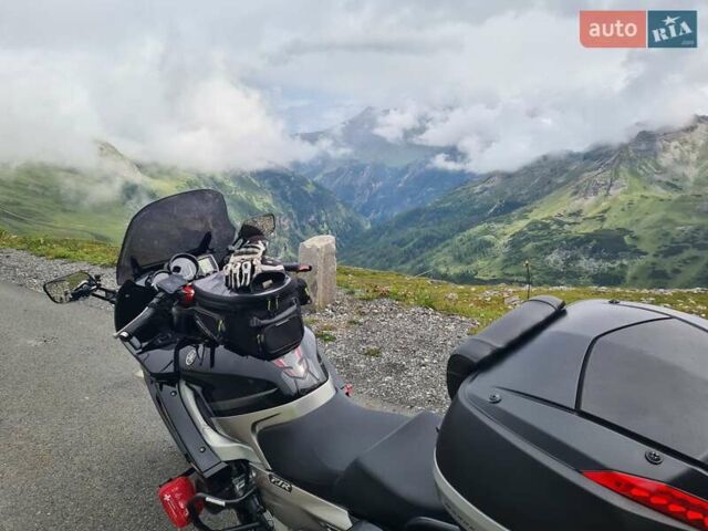 Черный Ямаха FJR 1300, объемом двигателя 1.3 л и пробегом 82 тыс. км за 9700 $, фото 5 на Automoto.ua