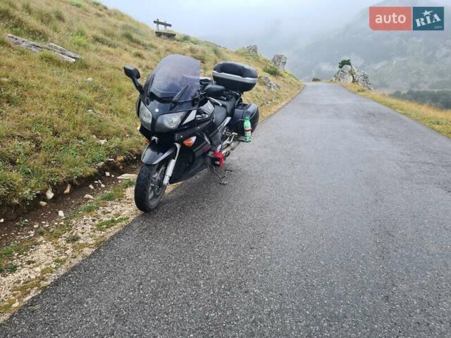 Черный Ямаха FJR 1300, объемом двигателя 1.3 л и пробегом 82 тыс. км за 9700 $, фото 3 на Automoto.ua