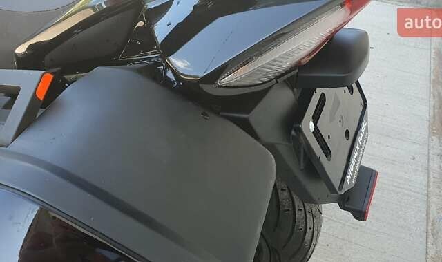 Черный Ямаха FJR 1300, объемом двигателя 0 л и пробегом 50 тыс. км за 10300 $, фото 4 на Automoto.ua