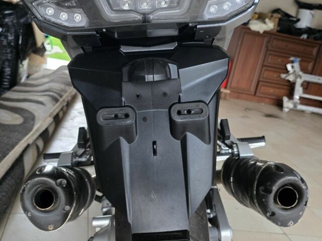 Ямаха FJR 1300, объемом двигателя 1.3 л и пробегом 0 тыс. км за 7000 $, фото 5 на Automoto.ua